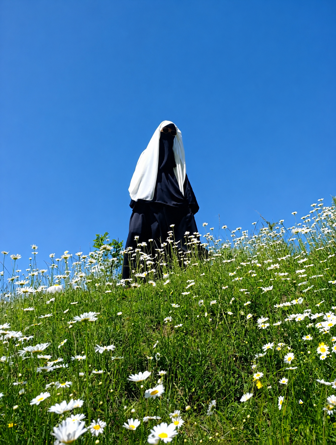 Baggy abaya with hoodie